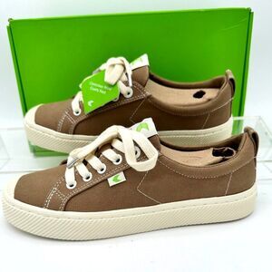 $105 NEW Carium Women's OCA Low Canvas Sneaker Sand Contrast Thread Canvas 8 D99